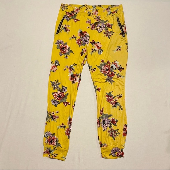 Eye Candy Floral Yellow Joggers Women’s Size 3X - Picture 15 of 15